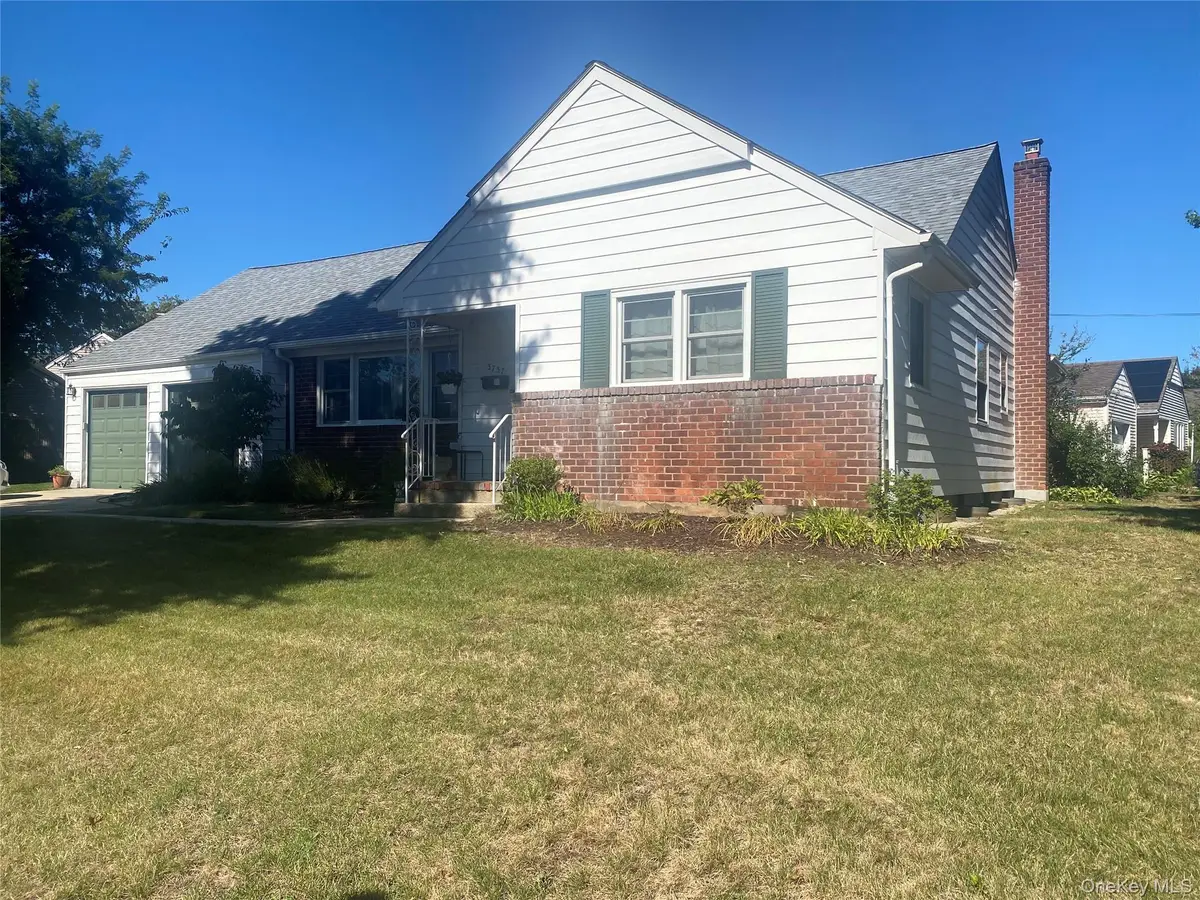 3737 Maxwell Drive, Wantagh, NY 11793 - Image #1