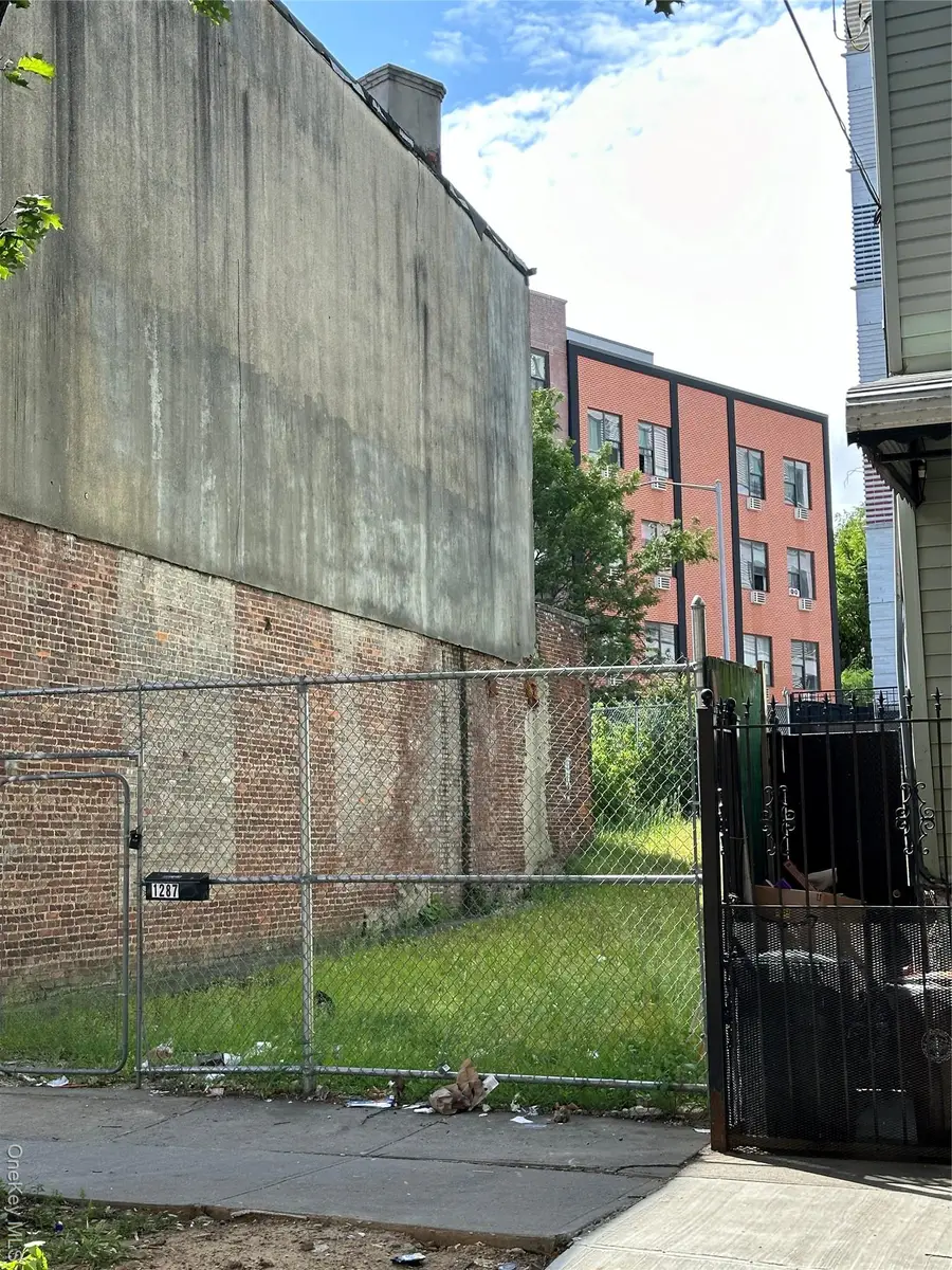 1287 Shakespeares Avenue, Bronx, NY 10452 - Image #3