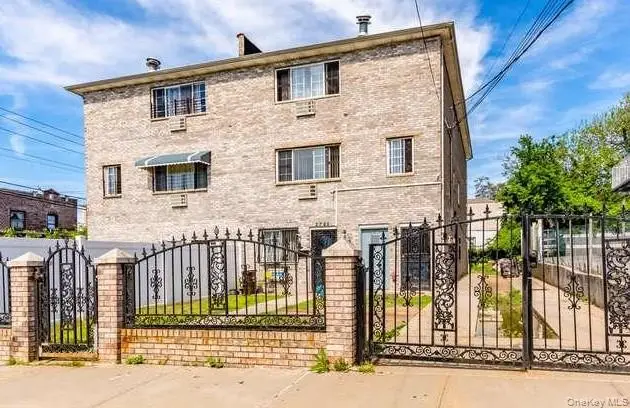 3703 Paulding Avenue, Bronx, NY 10469 - Image #1