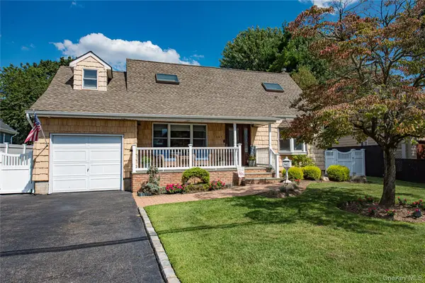 157 W 19th Street, Deer Park, NY 11729