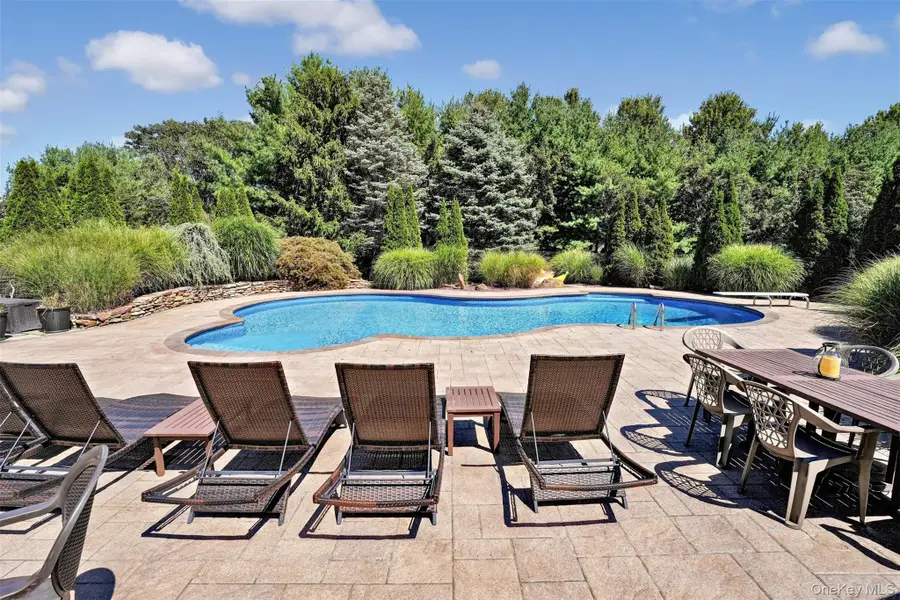 2 Derby Court, Aquebogue, NY 11931 - Image #3