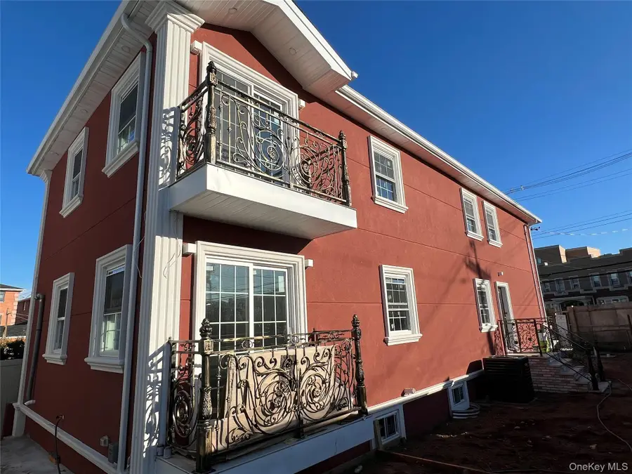 98-29 Albert Road, Ozone Park, NY 11417 - Image #2