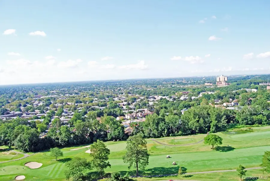 26910 Grand Central Parkway #17Y, Queens, NY 11005 - Image #2