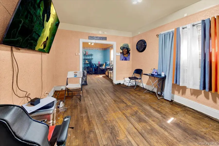 4122 Wickham Avenue, Bronx, NY 10466 - Image #2