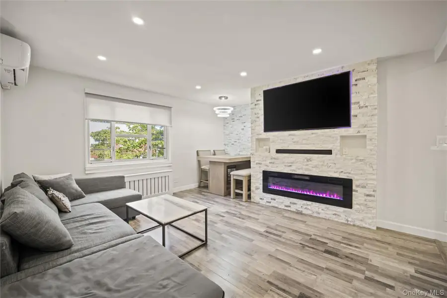 223-11 Manor Road #Upper, Queens Village, NY 11427 - Image #2