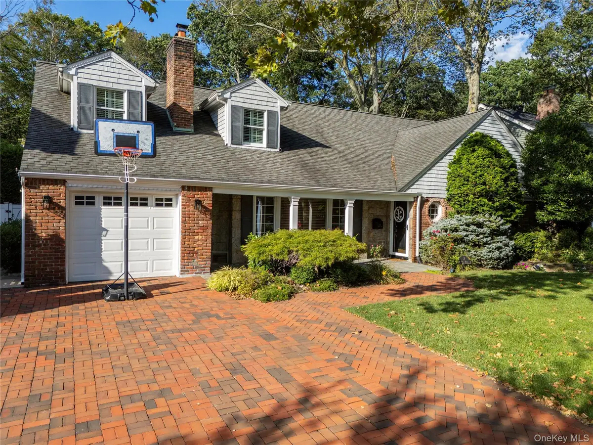 3 Reeve Road, Rockville Centre, NY 11570 - #1