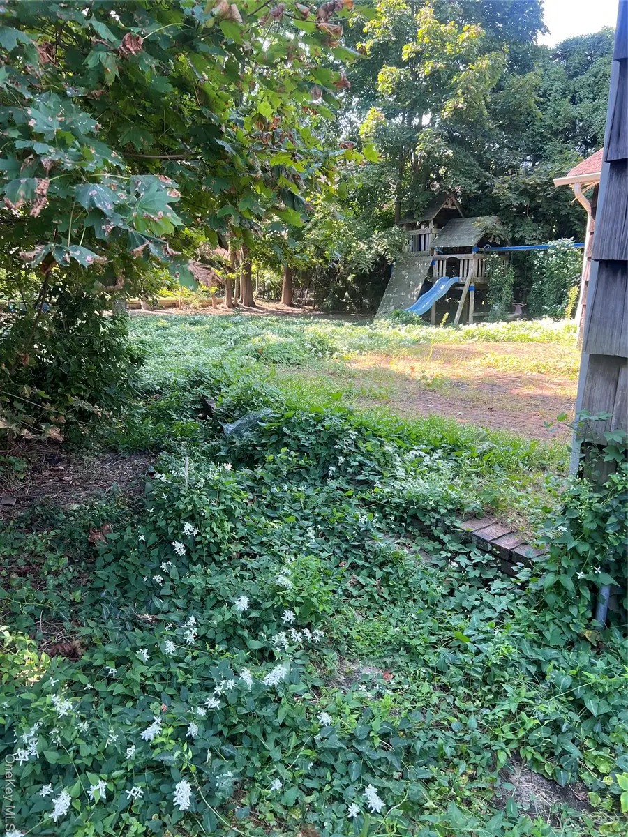 8 Ventana Court, Lawrence, NY 11559 - Image #3