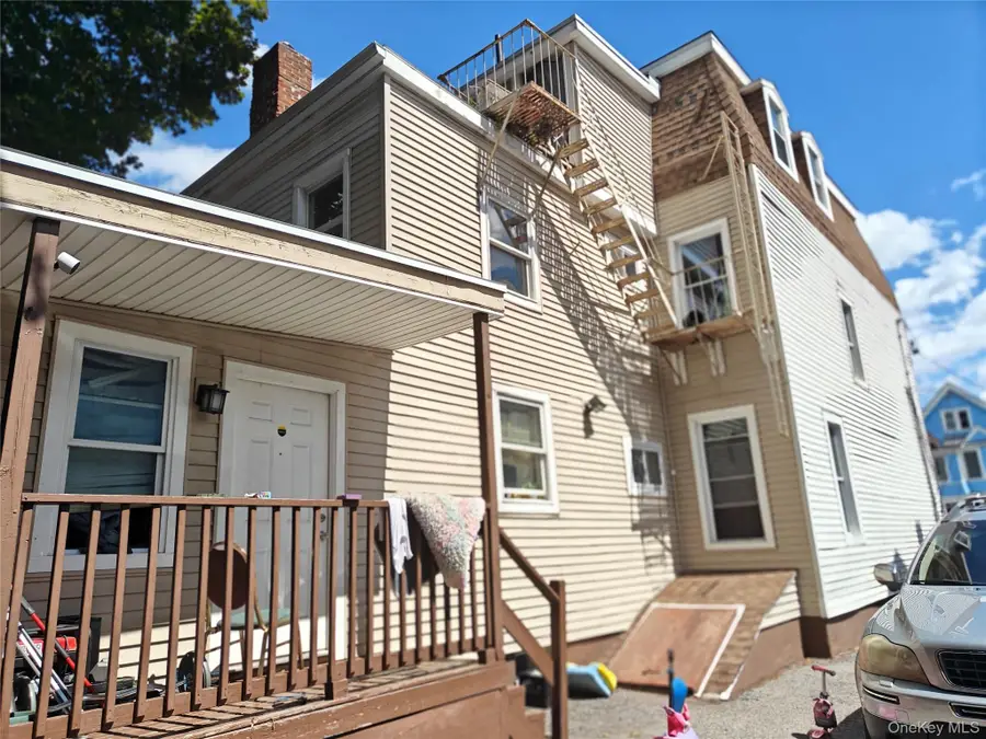 24 Jewett Avenue, Poughkeepsie, NY 12601 - Image #2