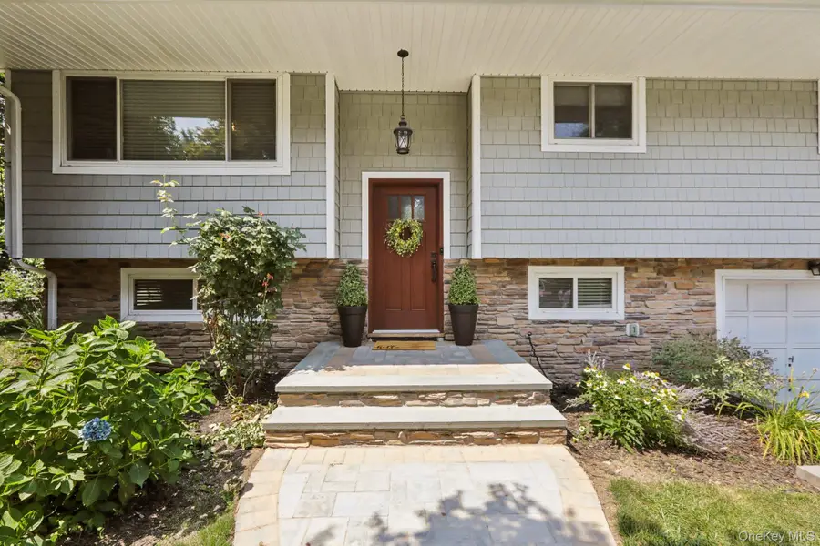 961 Tilton Road, Valley Cottage, NY 10989 - Image #2