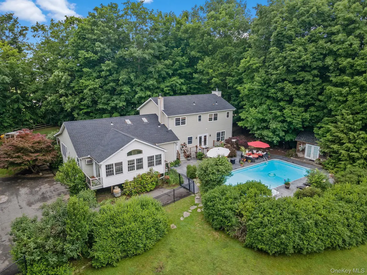 7 Van Keuren Avenue, Pine Bush, NY 12566 - Image #1