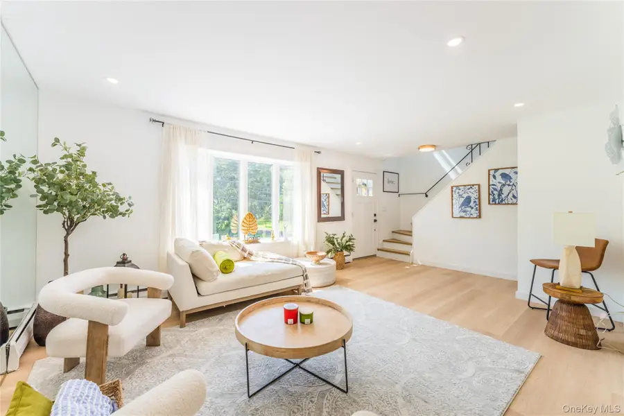 120 Glenwood Road, Glenwood Landing, NY 11547 - Image #3