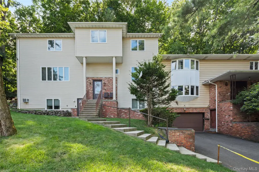 8 Harvest Court, Monsey, NY 10952 - Image #2