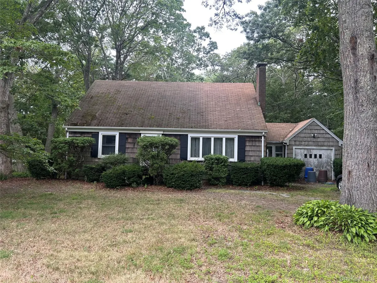 74 Oregon Avenue, Medford, NY 11763 - Image #1