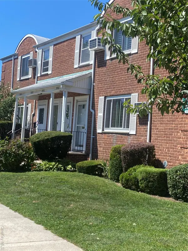 245-31B 76th Avenue #31B, Glen Oaks, NY 11426