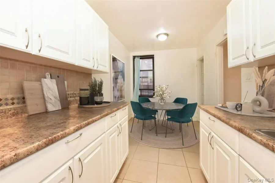 84-01 Main Street #221, Briarwood, NY 11435 - Image #2