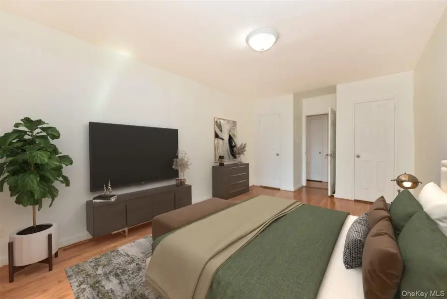 84-01 Main Street #221, Briarwood, NY 11435 - Image #3