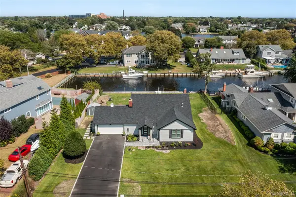 173 Tahlulah Lane, West Islip, NY 11795