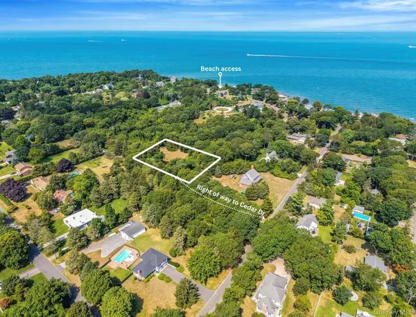 702 Cedar Drive, East Marion, NY 11939