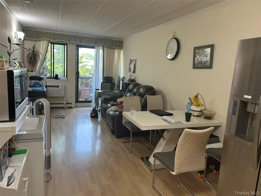 42-60 157 Street #3D, Flushing, NY 11355 - Image #2