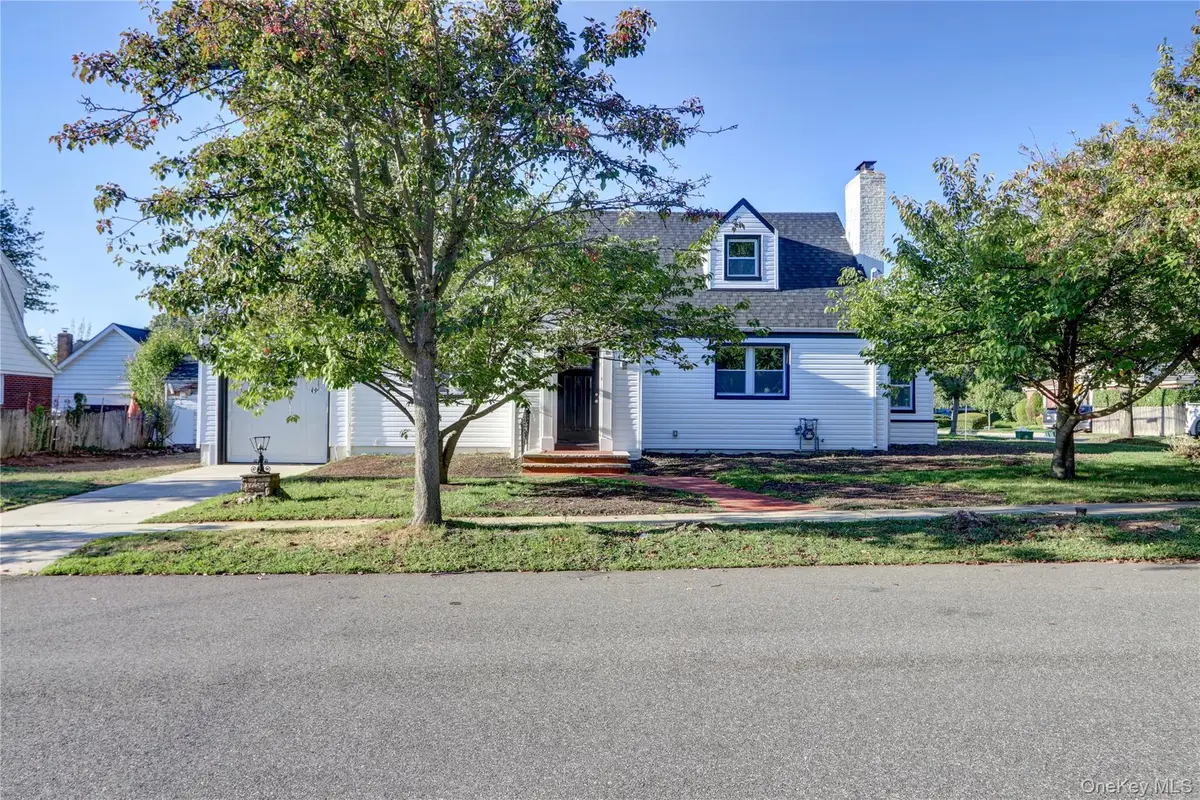 70 Morris Avenue, Malverne, NY 11565 - Image #1