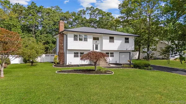 43 Chanel Drive E, Shirley, NY 11967