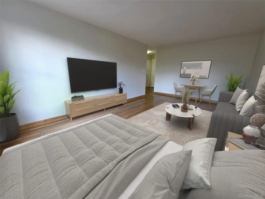 65-05 Yellowstone Boulevard #6C, Forest Hills, NY 11375 - Image #2