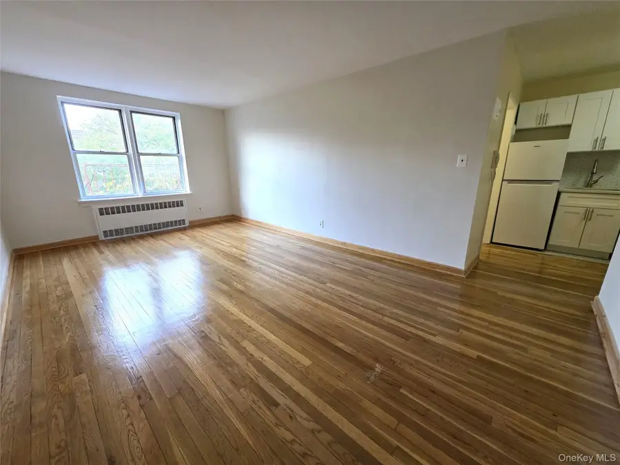 65-05 Yellowstone Boulevard #6C, Forest Hills, NY 11375 - Image #3