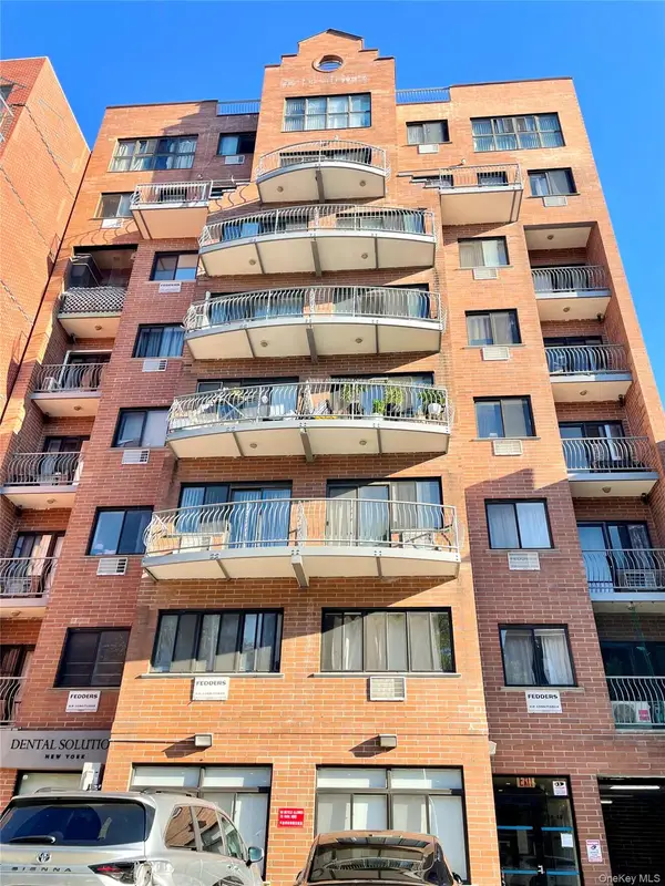 144-48 Roosevelt Avenue #3B, Flushing, NY 11354