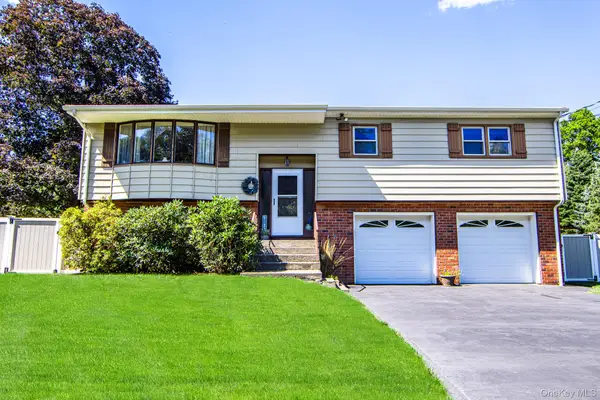 89 Pine Drive, Stony Point, NY 10980