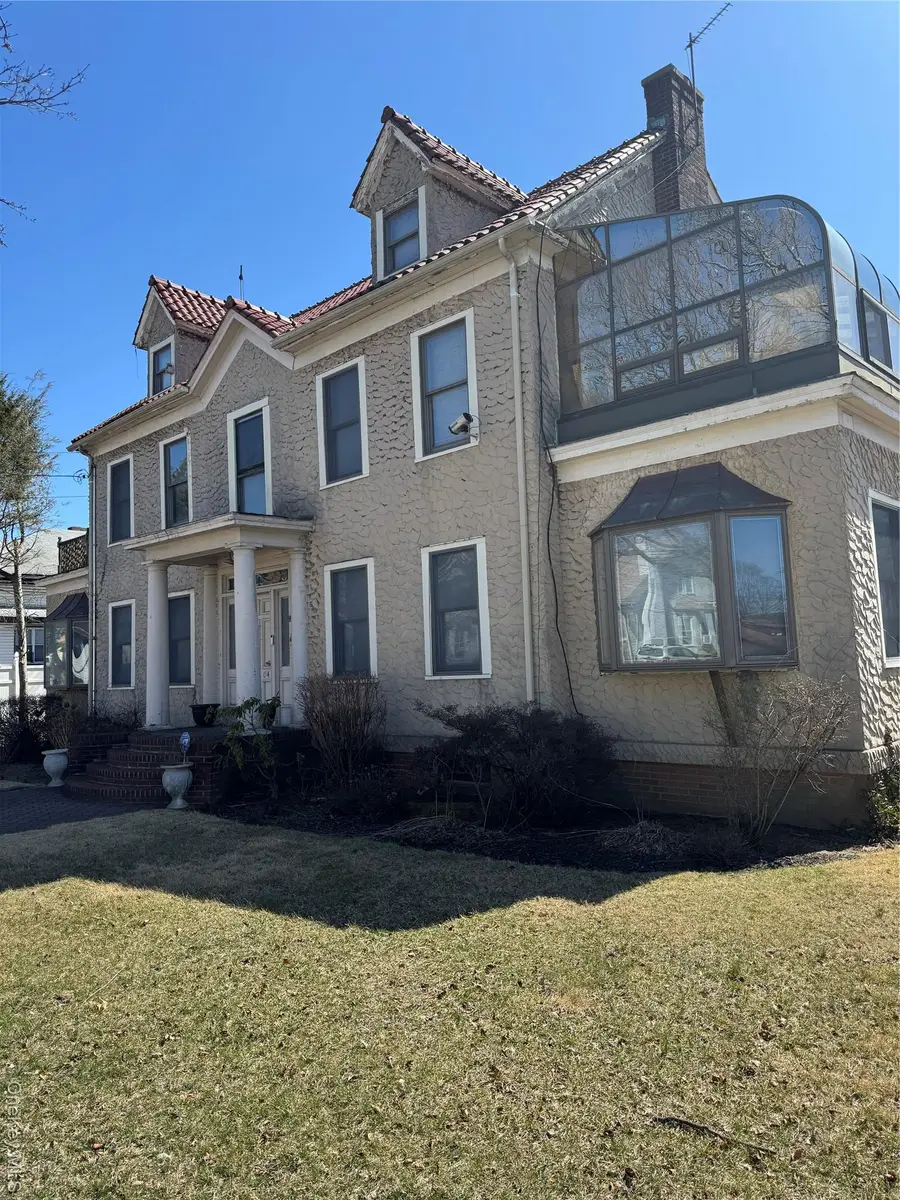 19404 110th Road, Saint Albans, NY 11412 - Image #2