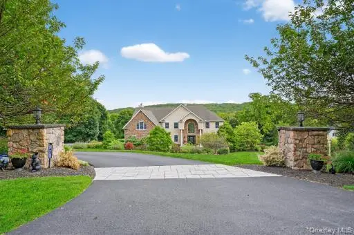 43 Kayla Lane, Mahopac, NY 10541