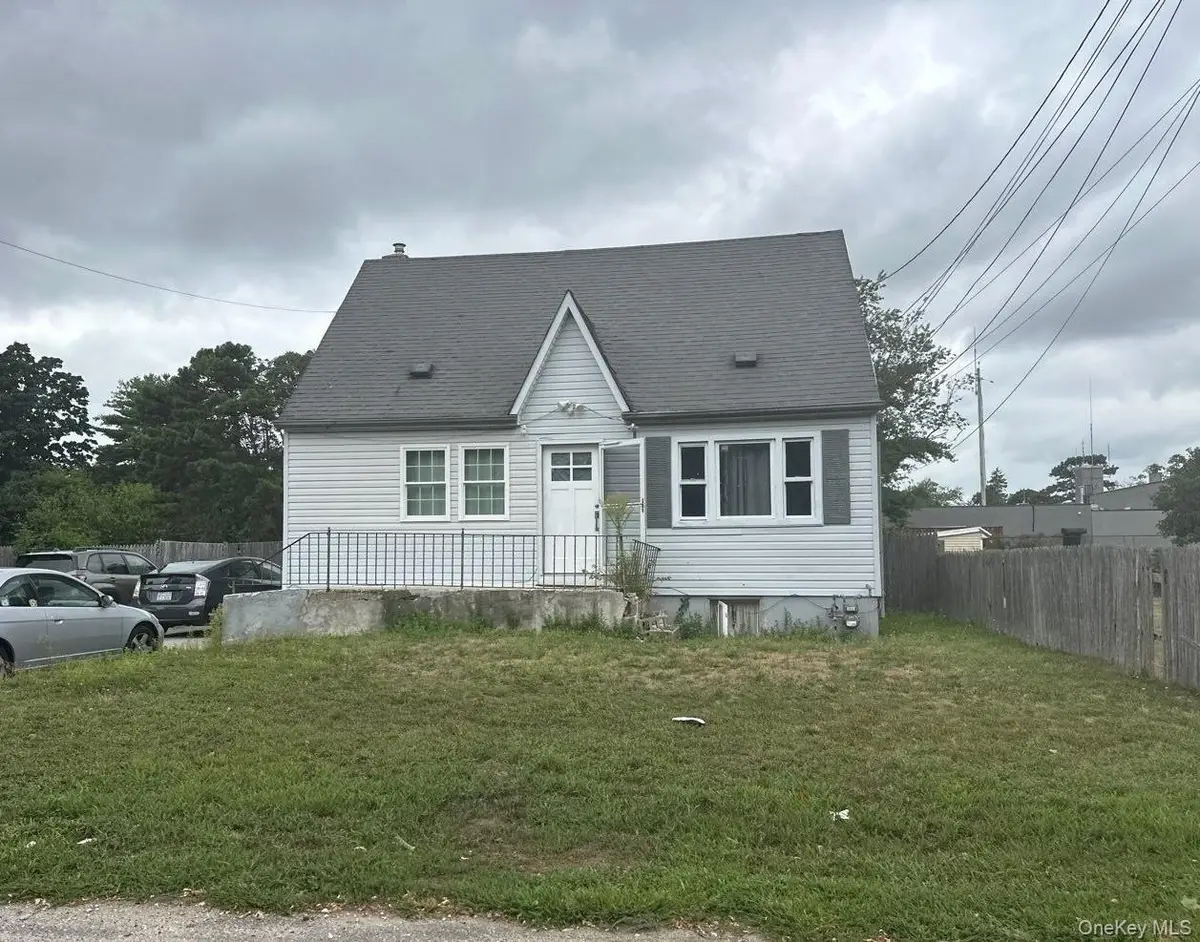 239 Ocean Avenue, Brentwood, NY 11717 - Image #1