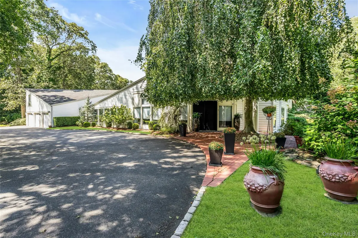 5 Carol Lane, Upper Brookville, NY 11545 - Image #1