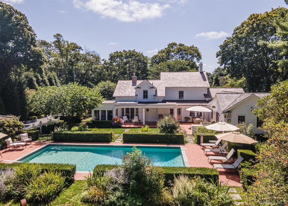 92 S Country Road, Remsenburg, NY 11960 - Image #1