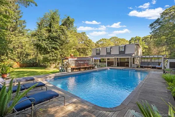 18 Glade Road, Springs, NY 11937