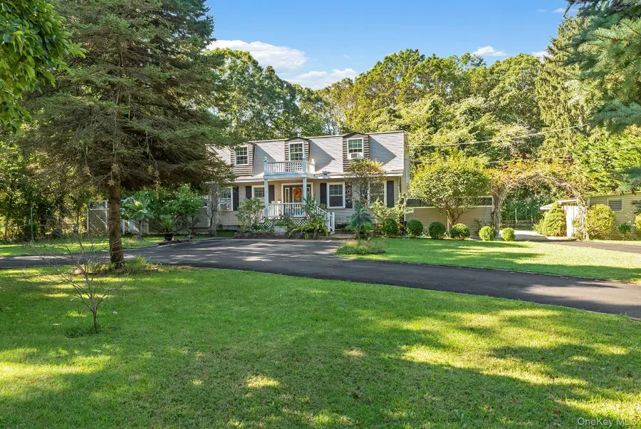 18 Glade Road, Springs, NY 11937 - Image #2