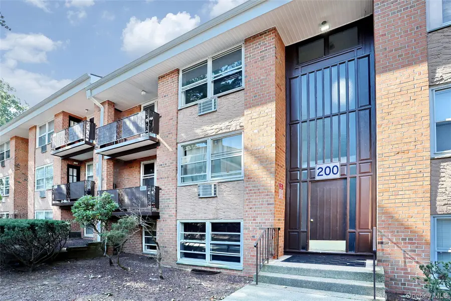 200 Kearsing Parkway #E, Monsey, NY 10952 - Image #3