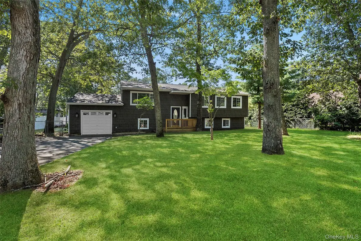 133 Trout Brook Lane, Aquebogue, NY 11931 - Image #1