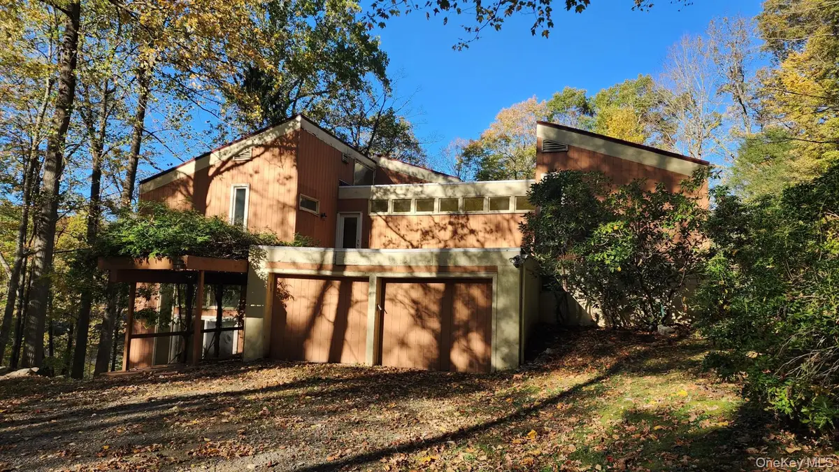 402 Hortontown Road, Hopewell Junction, NY 12533 - Image #1