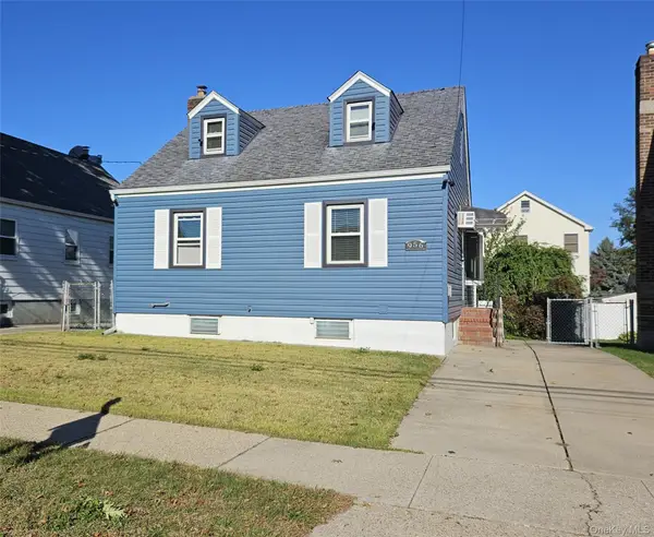 956 Hillside Boulevard, New Hyde Park, NY 11040