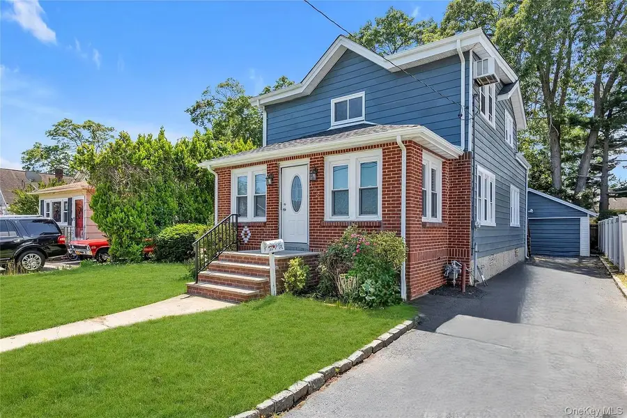 123 Mitchell Street, North Bellmore, NY 11710 - Image #2