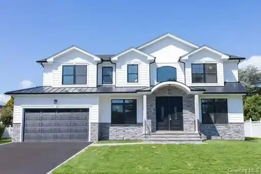 4 Vera Avenue, Plainview, NY 11803 - Image #1