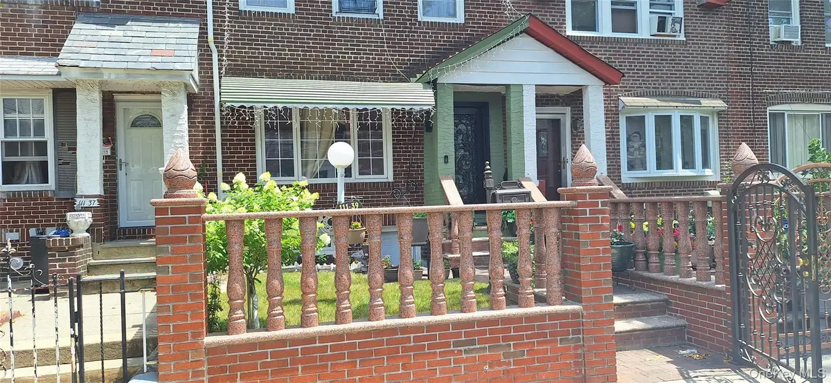 111-39 205 Street, Saint Albans, NY 11412 - #1