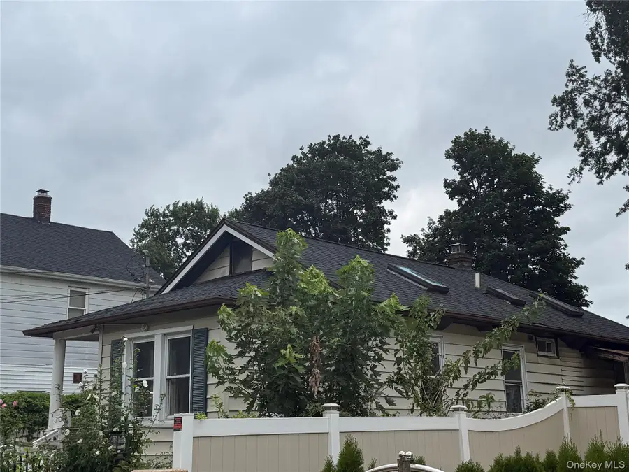 210 Dartmouth Street, Hempstead, NY 11550 - Image #2