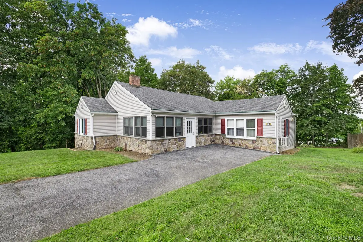 11 Mountain View Road, Poughkeepsie, NY 12603 - Image #1