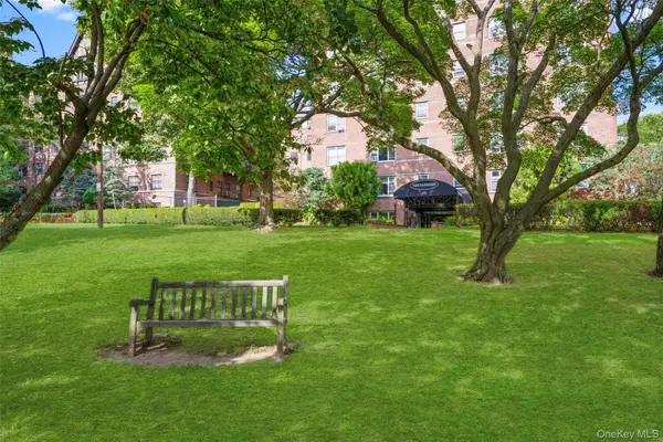 12 Westchester Avenue #3K, White Plains, NY 10601