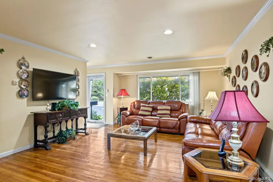 137 Burr Rd, East Northport, NY 11731 - Image #2