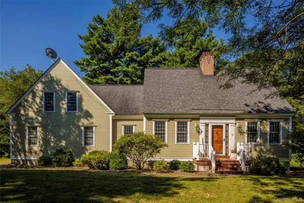 28 Green Brook Drive, Chatham, NY 12024