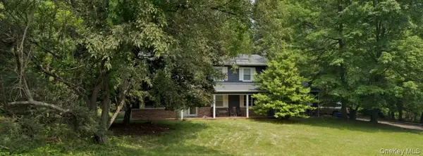 15 Sunny Ridge Rd, Spring Valley, NY 10977