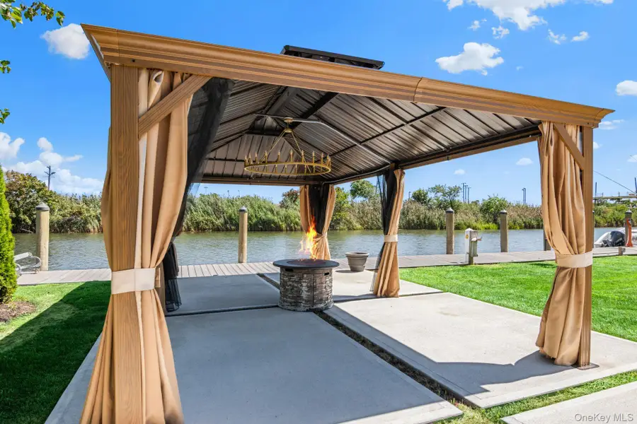 59 Western Concourse, Amity Harbor, NY 11701 - Image #3